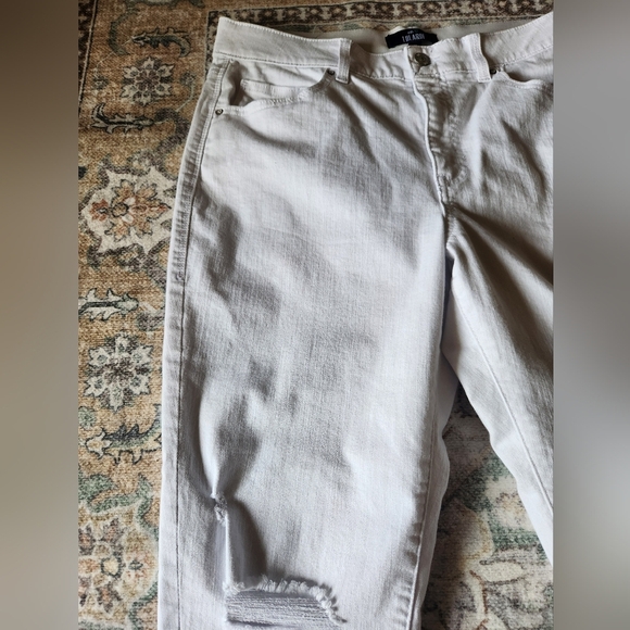 LuLaRoe Women's White Ankle Jeans - Picture 2 of 4